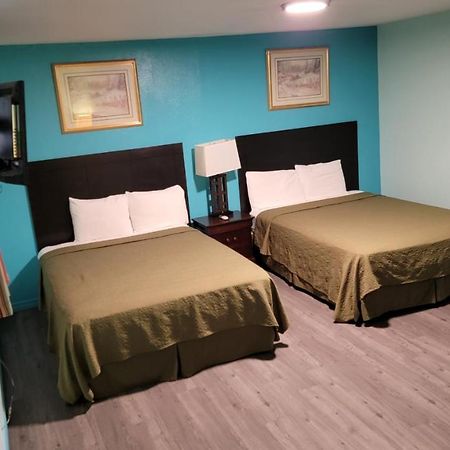 Trade Winds Motel 柴尔德里斯 外观 照片